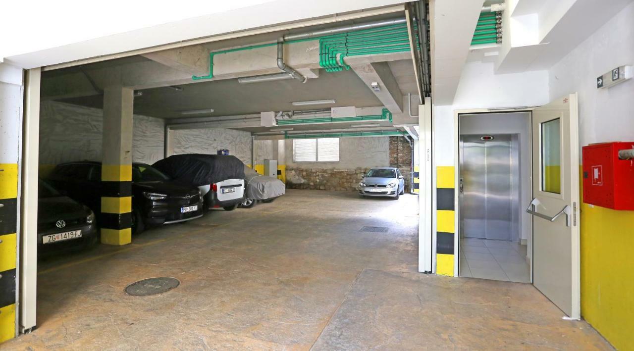 Luxury Apts Leone Split Centre ภายนอก รูปภาพ