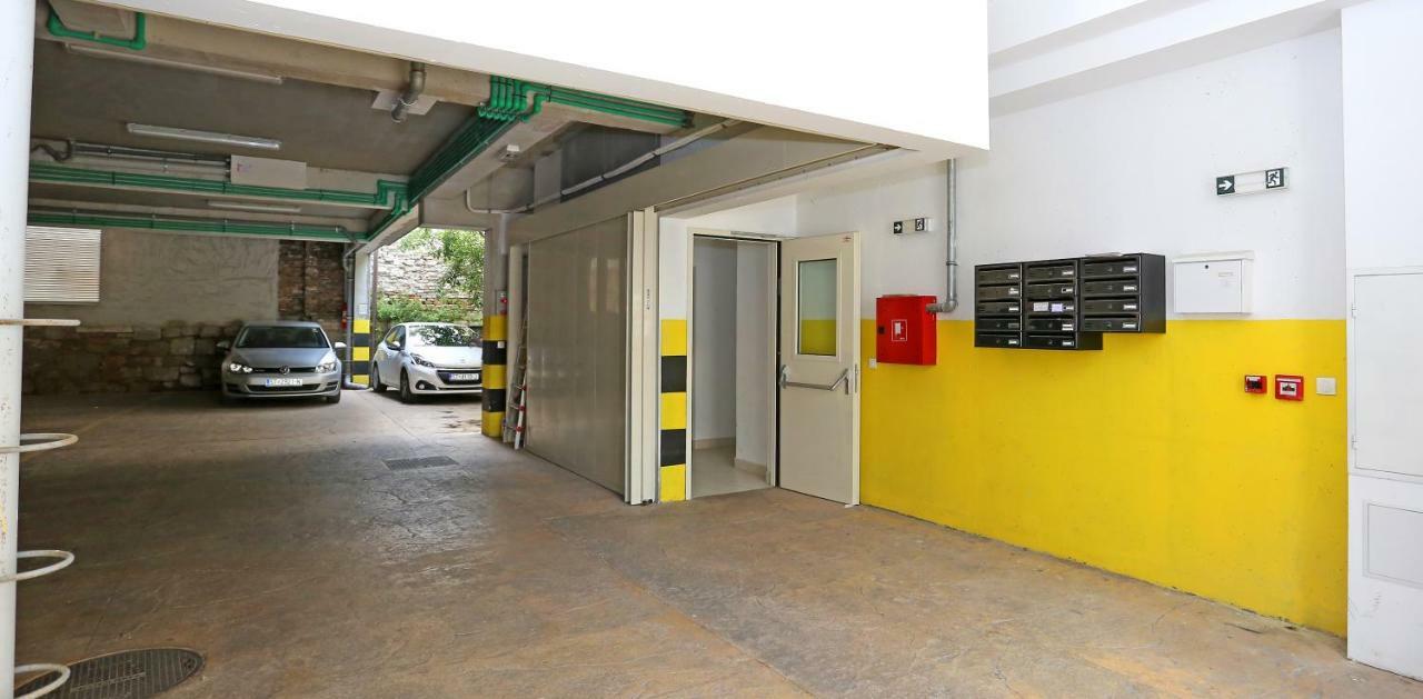 Luxury Apts Leone Split Centre ภายนอก รูปภาพ