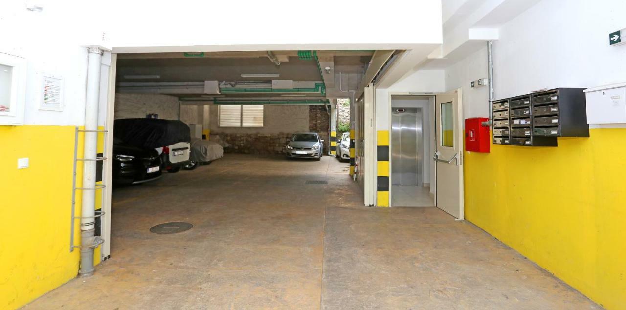 Luxury Apts Leone Split Centre ภายนอก รูปภาพ