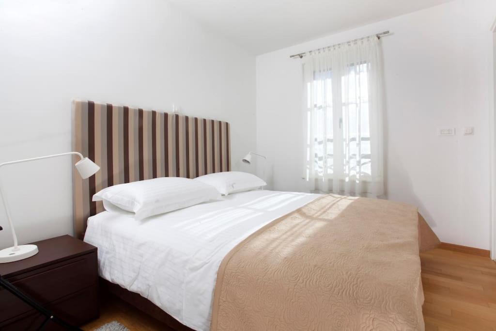 Luxury Apts Leone Split Centre ภายนอก รูปภาพ