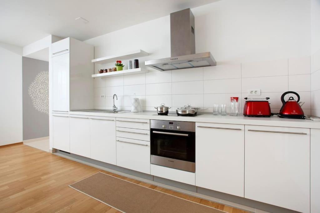 Luxury Apts Leone Split Centre ภายนอก รูปภาพ