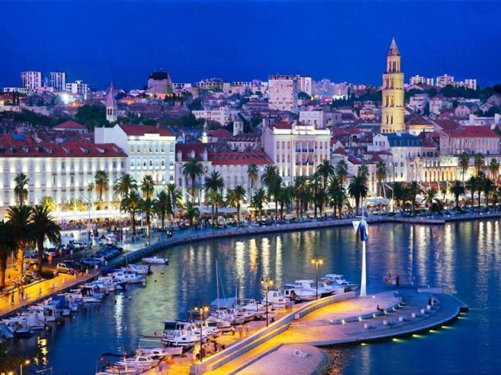 Luxury Apts Leone Split Centre ภายนอก รูปภาพ